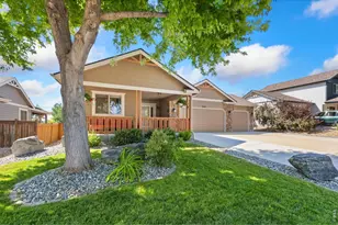 3648 Higgins St, Loveland, CO 80538 - Photo 2