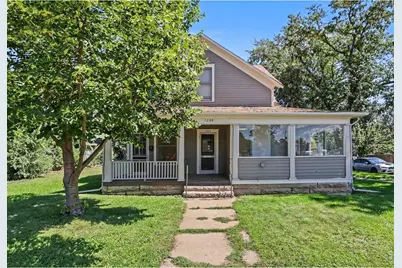 1204 N Lincoln Ave, Loveland, CO 80537 - Photo 2