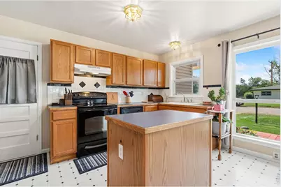 2918 Cherry Ln, Fort Collins, CO 80521 - Photo 12
