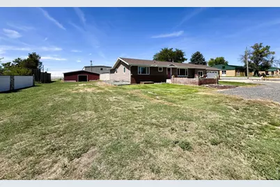 408 N Fremont Ave, Fleming, CO 80728 - Photo 6