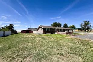 408 N Fremont Ave, Fleming, CO 80728 - Photo 6