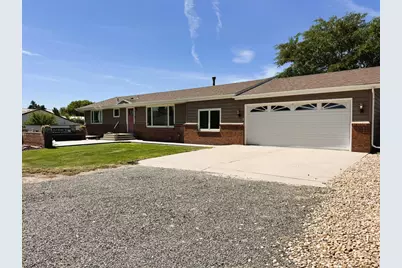 408 N Fremont Ave, Fleming, CO 80728 - Photo 2