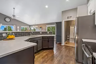 7404 Ladbroke Dr, Windsor, CO 80550 - Photo 8