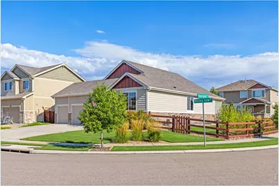 1504 Morning Glow Dr, Windsor, CO 80550 - Photo 2