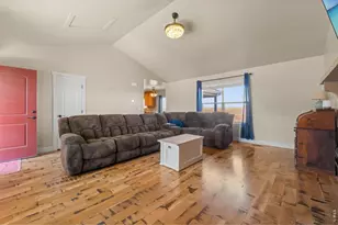 1110 Coyote Ln, Wiggins, CO 80654 - Photo 8