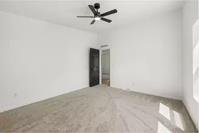 552 S Carriage Dr, Milliken, CO 80543 - Photo 10