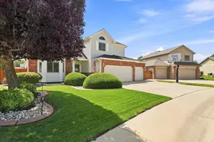 1009 Medicine Man Ct, Windsor, CO 80550 - Photo 4
