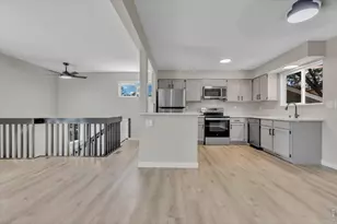 1226 Hunter Ct, Longmont, CO 80501 - Photo 8