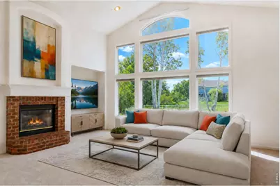 925 Deerhurst Cir, Fort Collins, CO 80525 - Photo 4