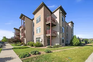 2980 Kincaid Dr, Loveland, CO 80538 - Photo 2