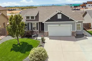 347 Linden Oaks Dr, Ault, CO 80610 - Photo 2
