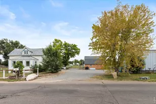 2422 W 1st St, Greeley, CO 80631 - Photo 4