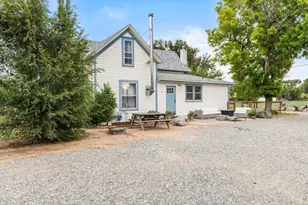 2422 W 1st St, Greeley, CO 80631 - Photo 2