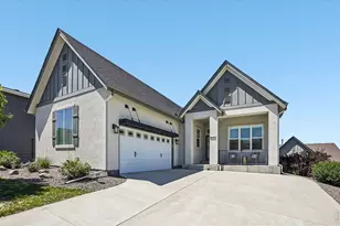 8607 Holman Cir, Arvada, CO 80005 - Photo 2