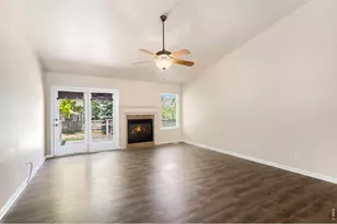 526 Dunraven Dr, Fort Collins, CO 80525 - Photo 6
