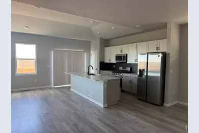 1116 Coyote Ln, Wiggins, CO 80654 - Photo 4
