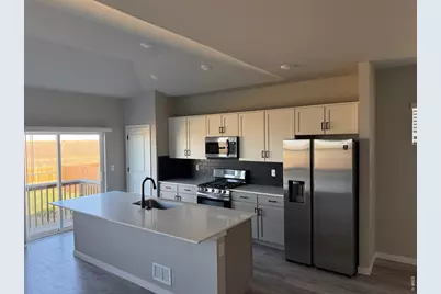 1116 Coyote Ln, Wiggins, CO 80654 - Photo 2