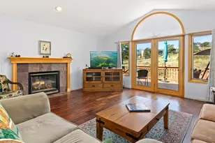 677 Cedar Ridge Cir, Estes Park, CO 80517 - Photo 16