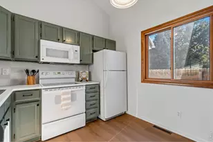 1942 Connecticut Dr, Fort Collins, CO 80525 - Photo 6