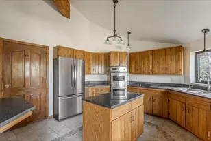 34922 Pine Ridge Rd, Golden, CO 80403 - Photo 10