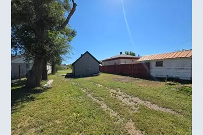 425 N 3rd Ave, Sterling, CO 80751 - Photo 14