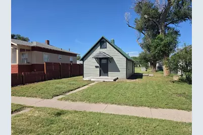 425 N 3rd Ave, Sterling, CO 80751 - Photo 1
