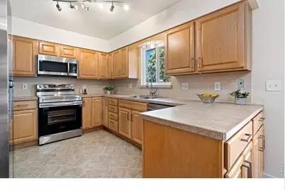 1315 Redwood Dr, Loveland, CO 80538 - Photo 8