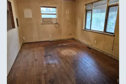930 Emery St, Longmont, CO 80501 - Photo 2