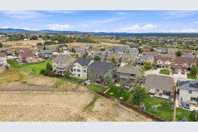 2245 Stonefish Dr, Windsor, CO 80550 - Photo 40