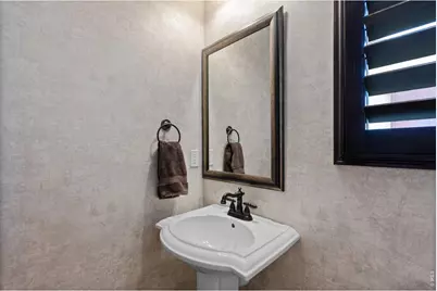 8122 Raphael Ln, Littleton, CO 80125 - Photo 24