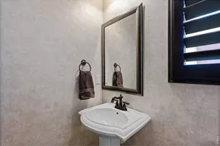 8122 Raphael Ln, Littleton, CO 80125 - Photo 24
