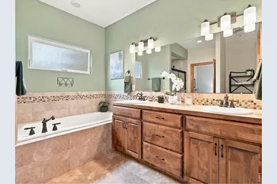 765 Grays Peak Ln, Berthoud, CO 80513 - Photo 10