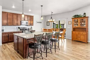 257 Hillspire Dr, Windsor, CO 80550 - Photo 4