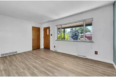 607 Lois Dr, Louisville, CO 80027 - Photo 6