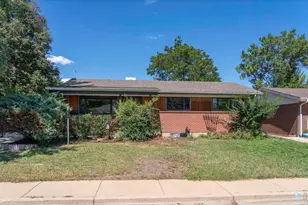 607 Lois Dr, Louisville, CO 80027 - Photo 2