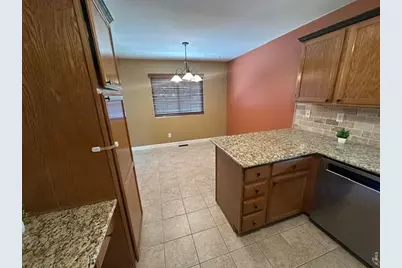 327 N 44th Ave Ct, Greeley, CO 80634 - Photo 8