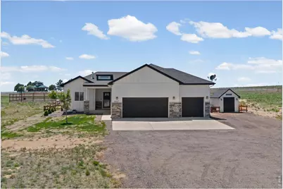 16517 Fairbanks Rd N, Platteville, CO 80651 - Photo 2