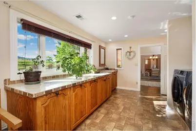 4025 Spruce Dr, Fort Collins, CO 80526 - Photo 32