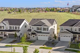 7281 S Vandriver Way, Aurora, CO 80016 - Photo 2