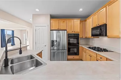 512 Tumbleweed Dr, Brighton, CO 80601 - Photo 18