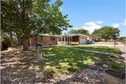 318 22nd St SE, Loveland, CO 80537 - Photo 2