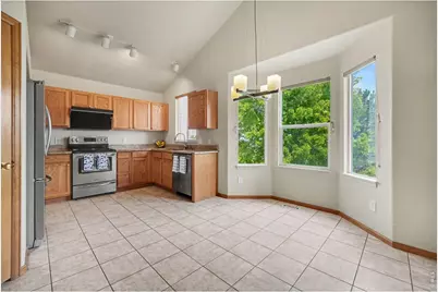 636 Mathews Cir, Erie, CO 80516 - Photo 8