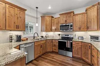 1145 E 2nd St, Loveland, CO 80537 - Photo 8