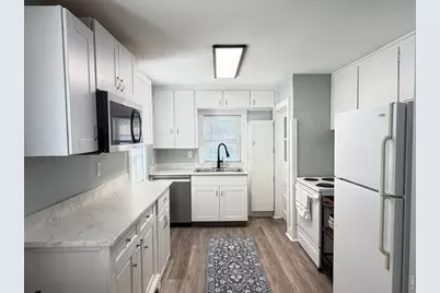 1129 E 2nd St, Loveland, CO 80537 - Photo 8