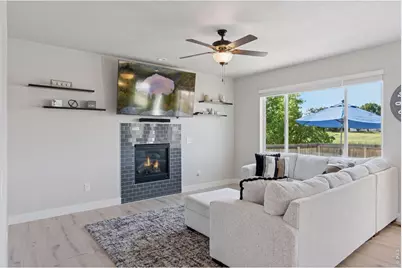 5547 Drake Way, Frederick, CO 80504 - Photo 6