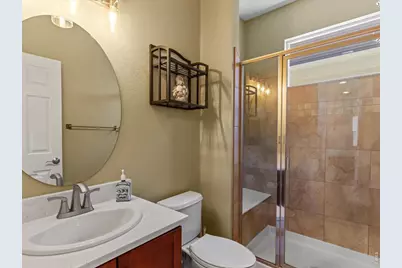 2215 Creekside Dr, Longmont, CO 80504 - Photo 20