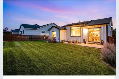 301 Dorothy Dr, Berthoud, CO 80513 - Photo 2