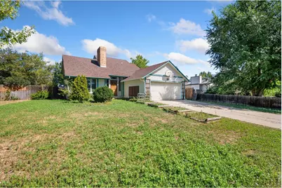 2124 Ayrshire Dr, Fort Collins, CO 80526 - Photo 2
