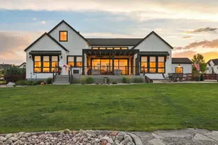 1907 Spring Bloom Dr, Windsor, CO 80550 - Photo 2