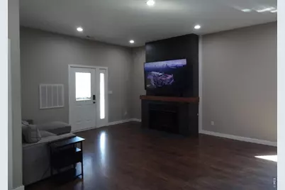 340 N Phelan Ave, Holyoke, CO 80734 - Photo 10